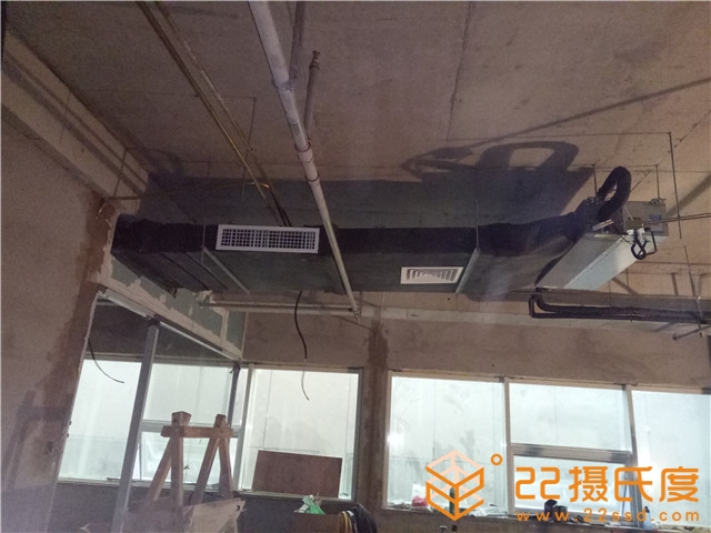 老房子咖啡美的一拖一風(fēng)管機(jī)安裝
